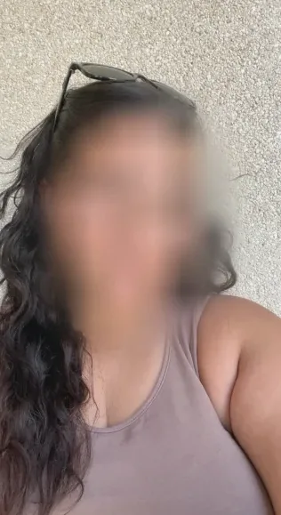 Aleyna, 22