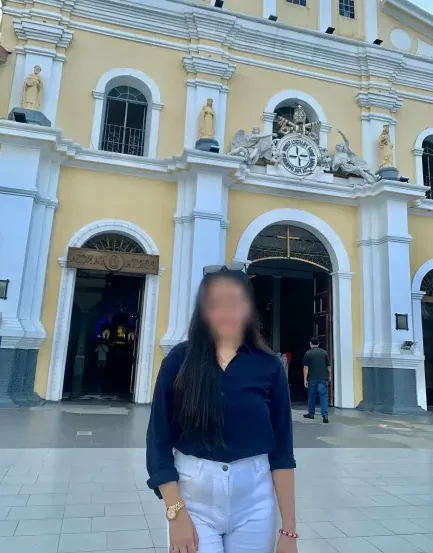 Hannah, 24