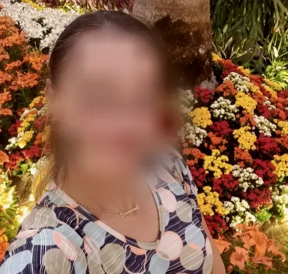 Lilly, 33