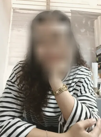 Rebecca, 31
