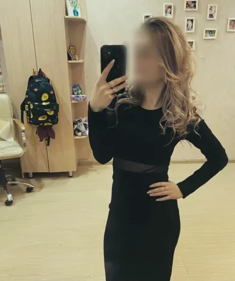 Sandra, 26