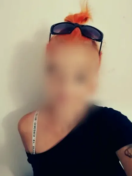 Stefanie, 35