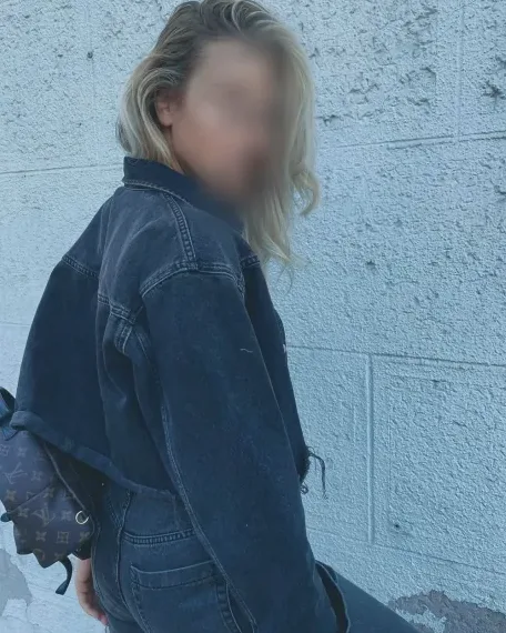 Thea, 31